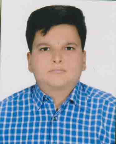 گفت وگوبا احمدرضا خدادادی (دهم ریاضی) قهرمان پیشرفت نیمسال اول