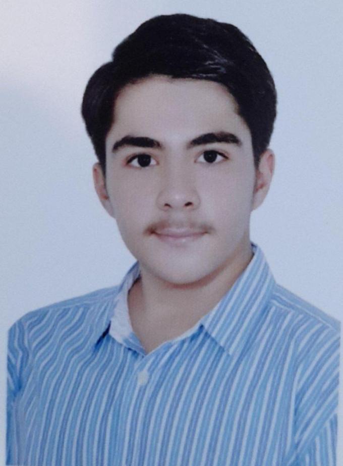 گفتگو با محمد منصوری پایه دوازدهم  تجربی قهرمان پاییز از سنندج