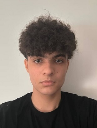 گفت و گو با قهرمان  پیوستگی یازدهم ریاضی محمد سلمان زاده