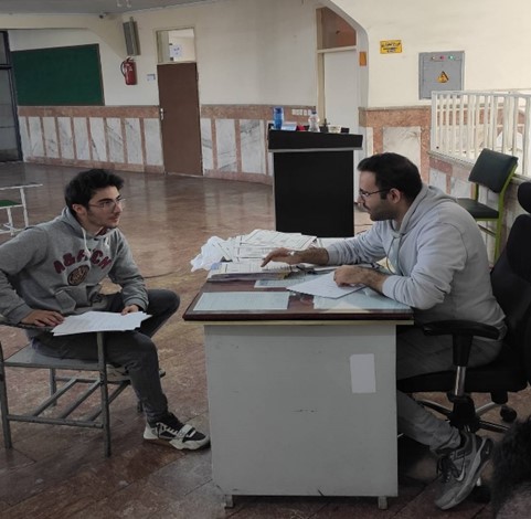 مصاحبه با   مهدی آشیان دانش آموز  دوازدهم تجربی از  تبریز