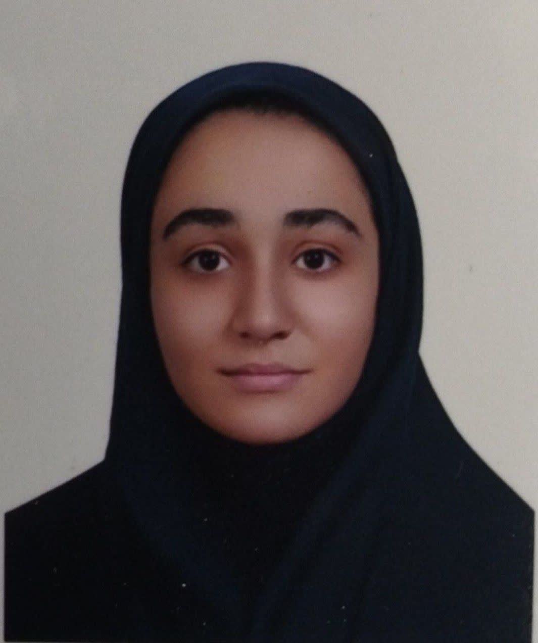 گفتگو با پارمیدا شاه نظری دوازدهم تجربی از همدان یک