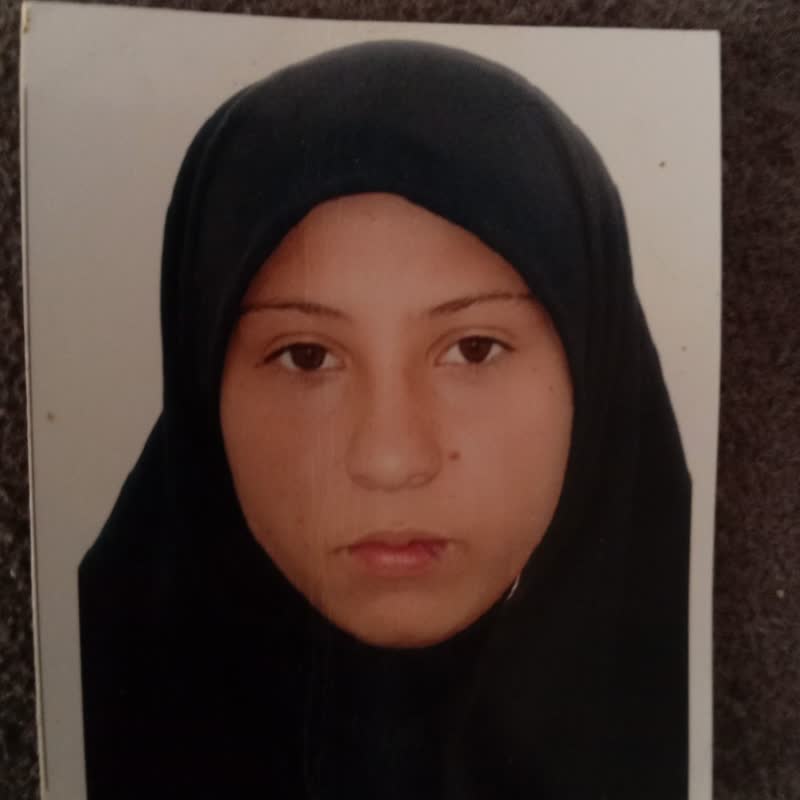 گفتگو با نرگس زنگنه دانش آموز پایه دوازدهم انسانی قهرمان پیشرفت