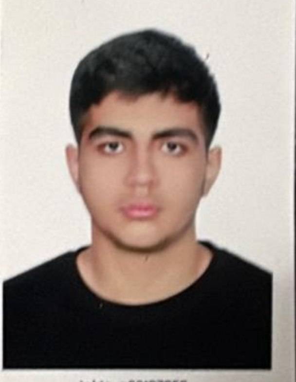 مصاحبه با آرمان اختیاری؛ دانش‌آموز پایه دوازدهم تجربی از شیراز