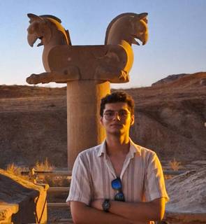 مصاحبه با سینا بابا علی؛ دانش‌آموز پایه دوازدهم تجربی از شیراز