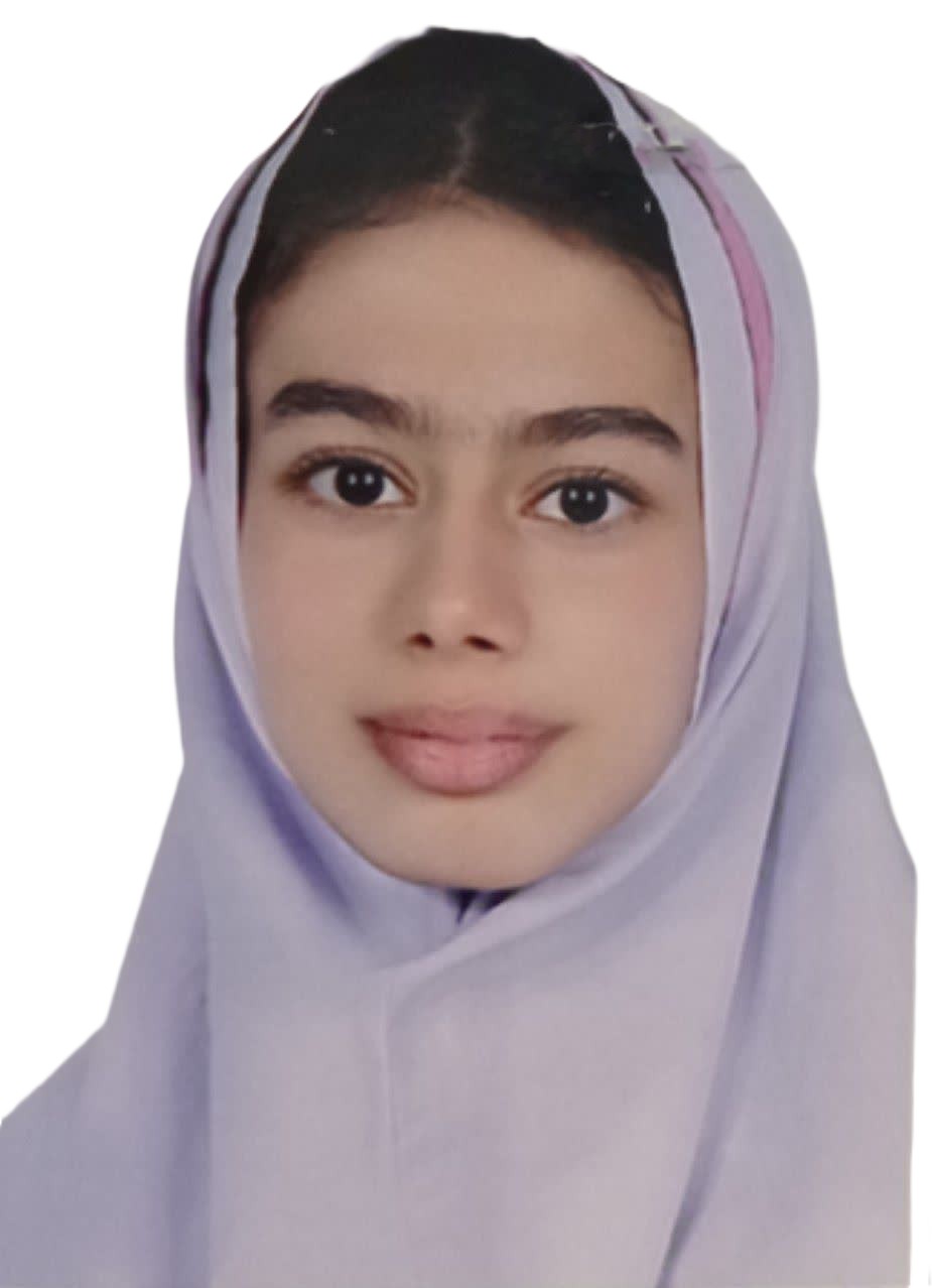 گفتگو با آیناز صفرپور دانش آموز قهرمان پیشرفت، از شهرستان فسا