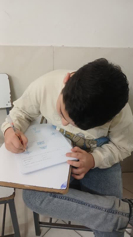 قهرمان پاییز:گفتگو با کیان خالقی پایه پنجم