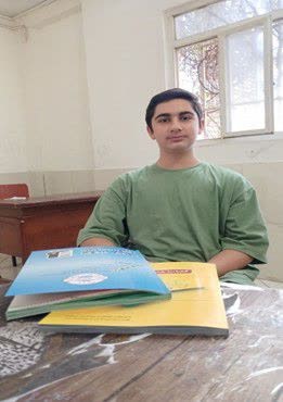 قهرمان پاییز:گفتگو با محمدطاها اعتمادی پایه نهم