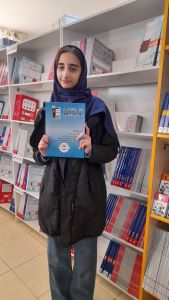 گفتگو با گلسا خواجعلی قهرمان پیشرفت پایه نهم از شهرکرد