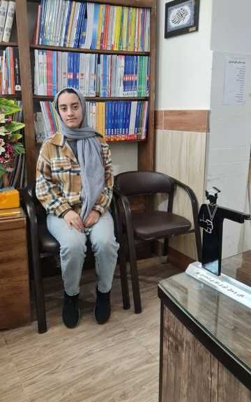 گفت وگو با مهتا نجاتی;عضو قهرمانان تابستان و پاییز