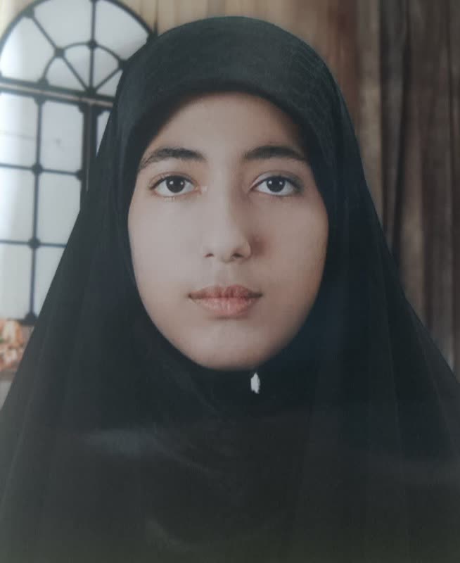 گفتگو با ستایش آرام دانش آموز پایه دهم تجربی قهرمان پیوستگی