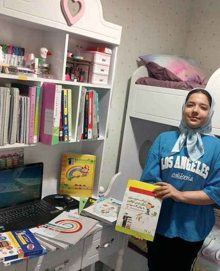 گفتگو با نازنین زهرا آقایی ؛ دانش آموز ششم دبستان