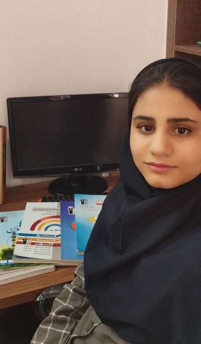 گفتگو با الینا محسنی پایه هشتم قهرمان پیشرفت  آباده