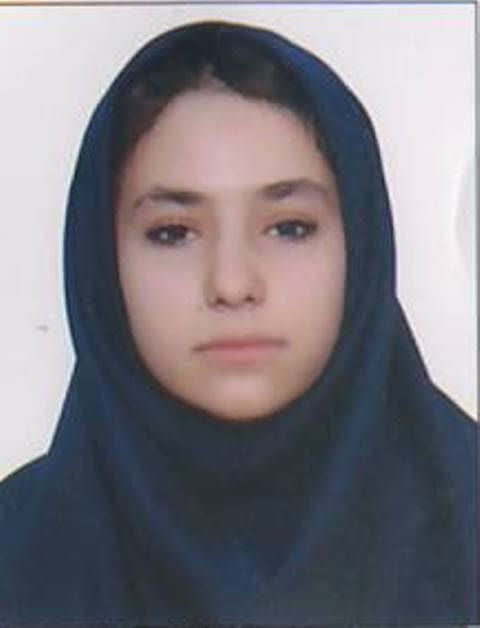 گفتگو با دانش آموز  حنانه شریف زاده قهرمان پیشرفت درسی