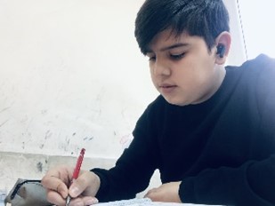 قهرمان پاییز:گفتگو با سید محمد امین ساقی پایه نهم