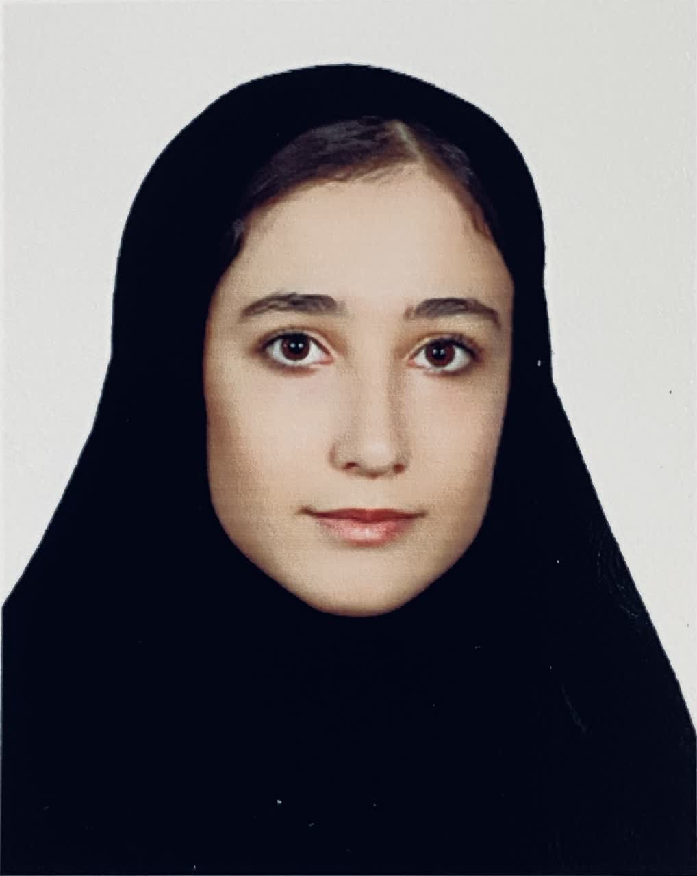 گفتگو با آرینا همایونی پایه نهم از همدان یک