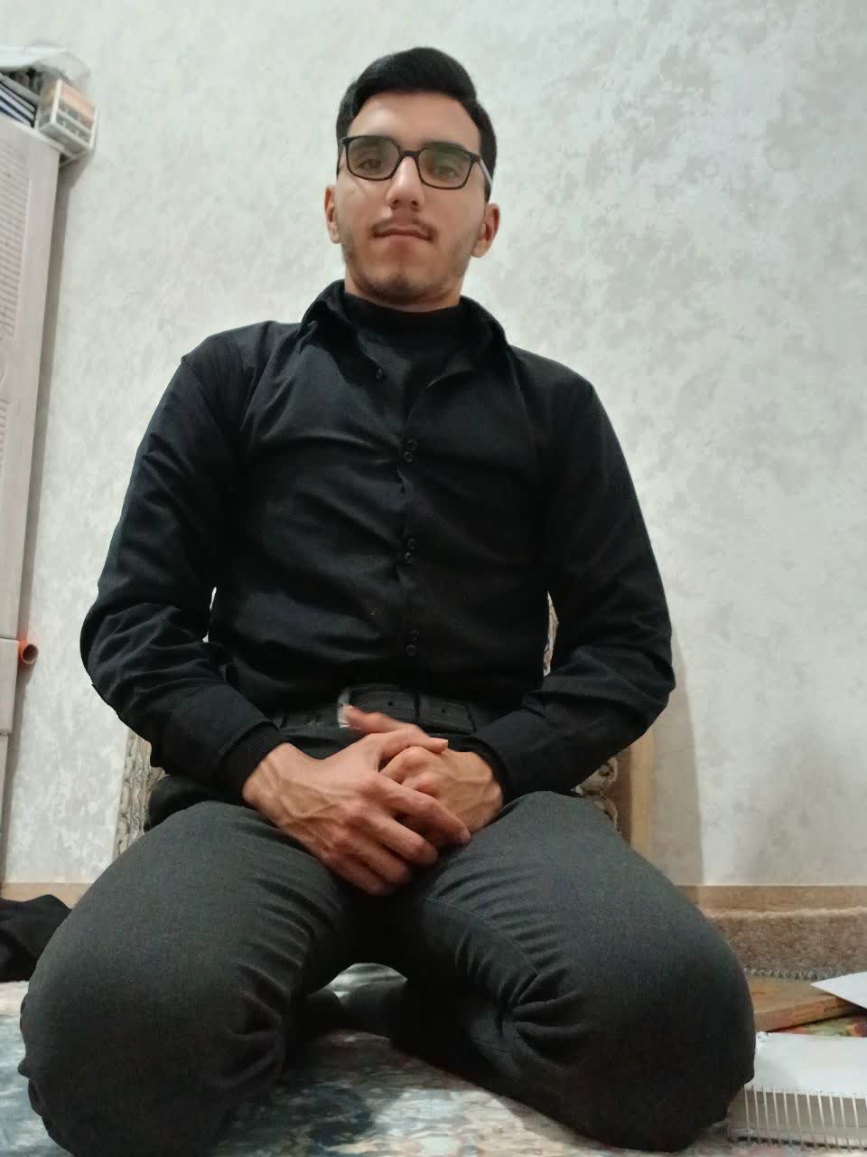 گفت و گو با امیرمحمدمحمدی نژاد - دانش آموز پرتلاش 11 انسانی