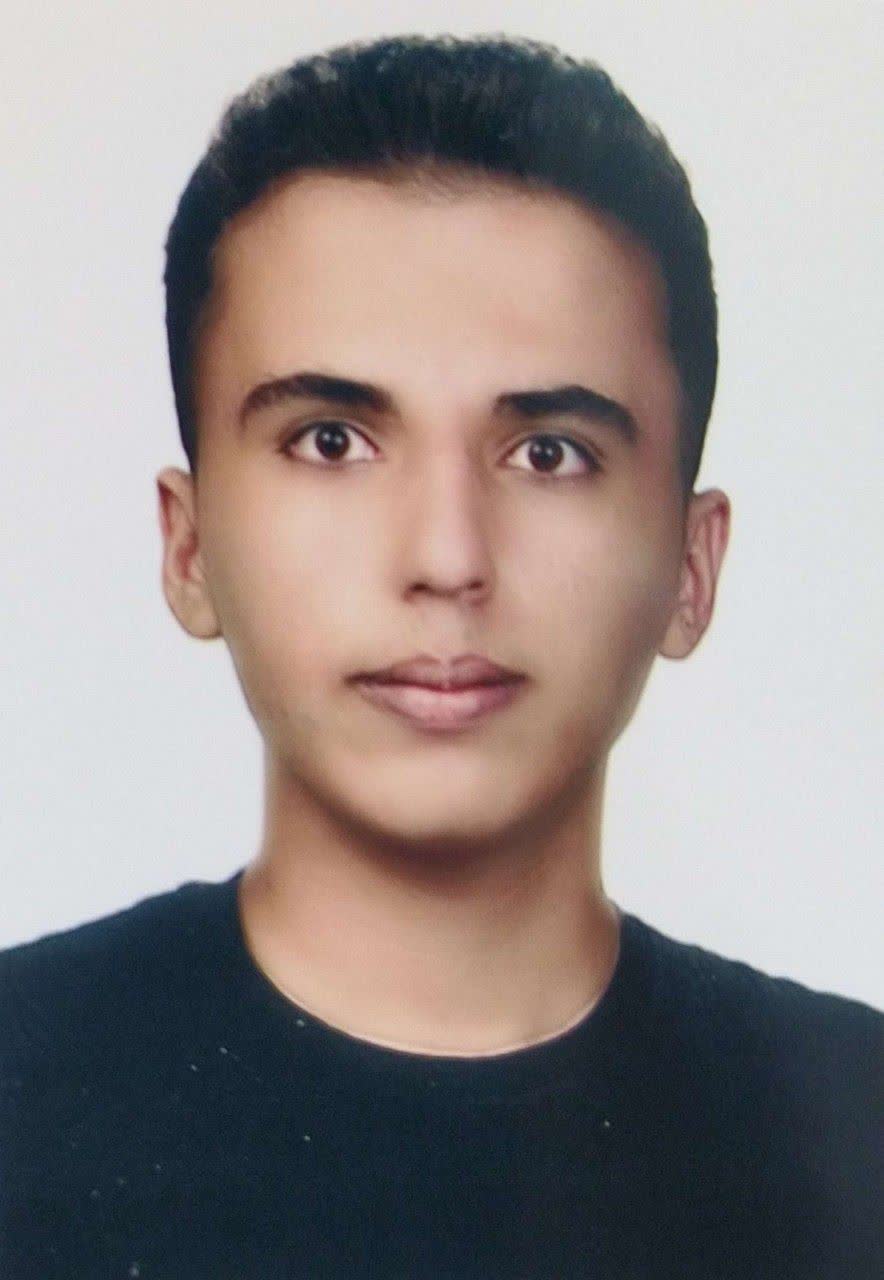 گفت و گو با علیرضا صیادزاده قهرمان نیمسال اول 12انسانی از شهرضا