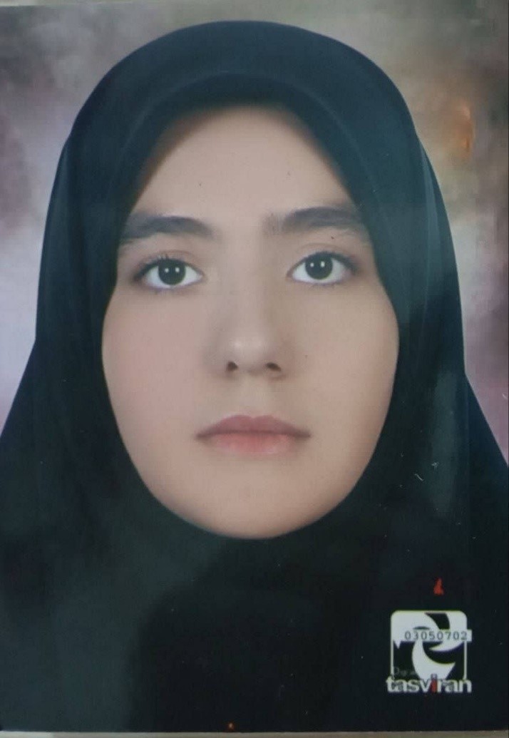 گفت‌وگو با مبینا خان‌حیدری دوازدهم انسانی از کرمانشاه