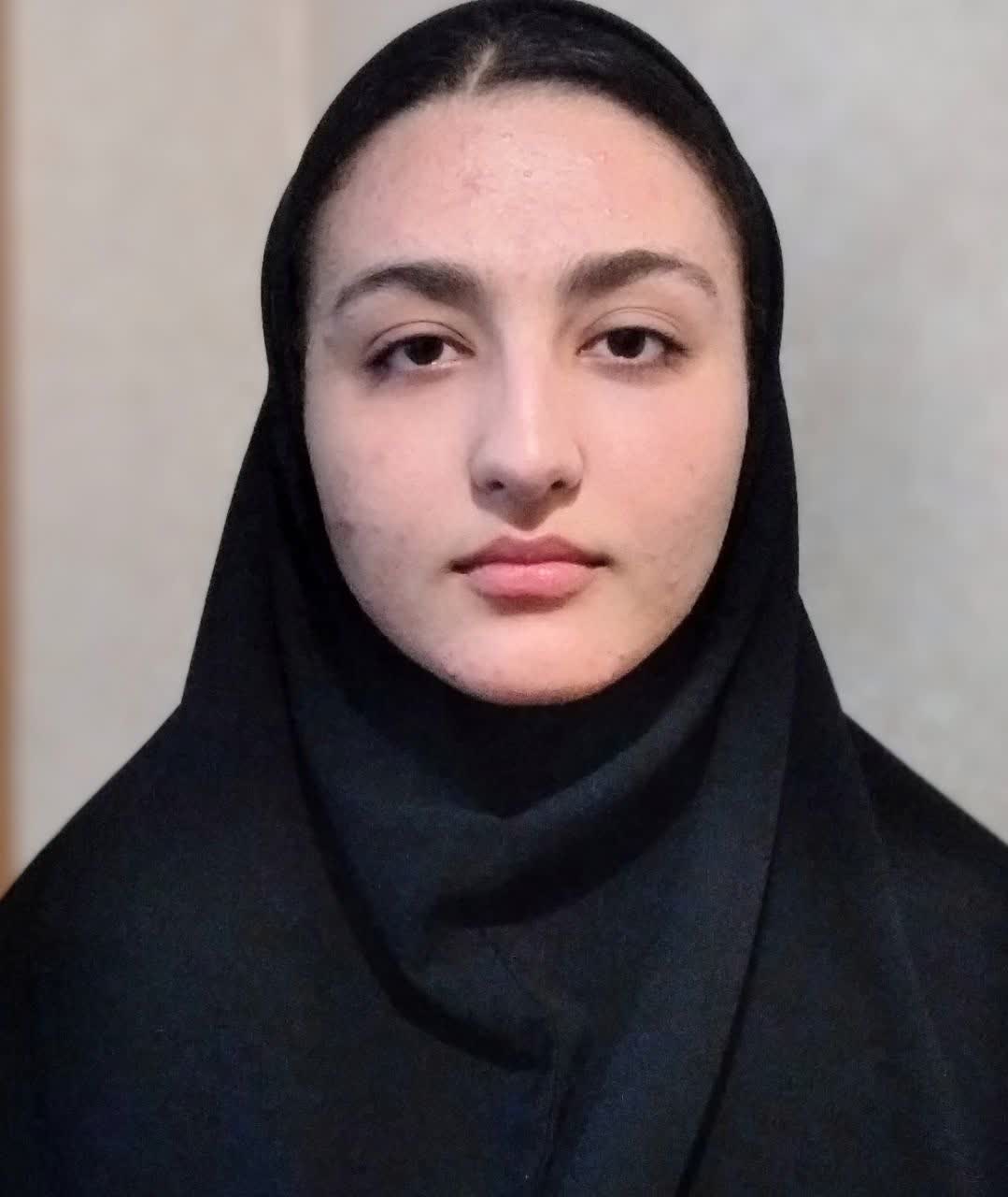 گفت و گو با بهار شاپور زاده دانش آموز مقطع دوازدهم تجربی