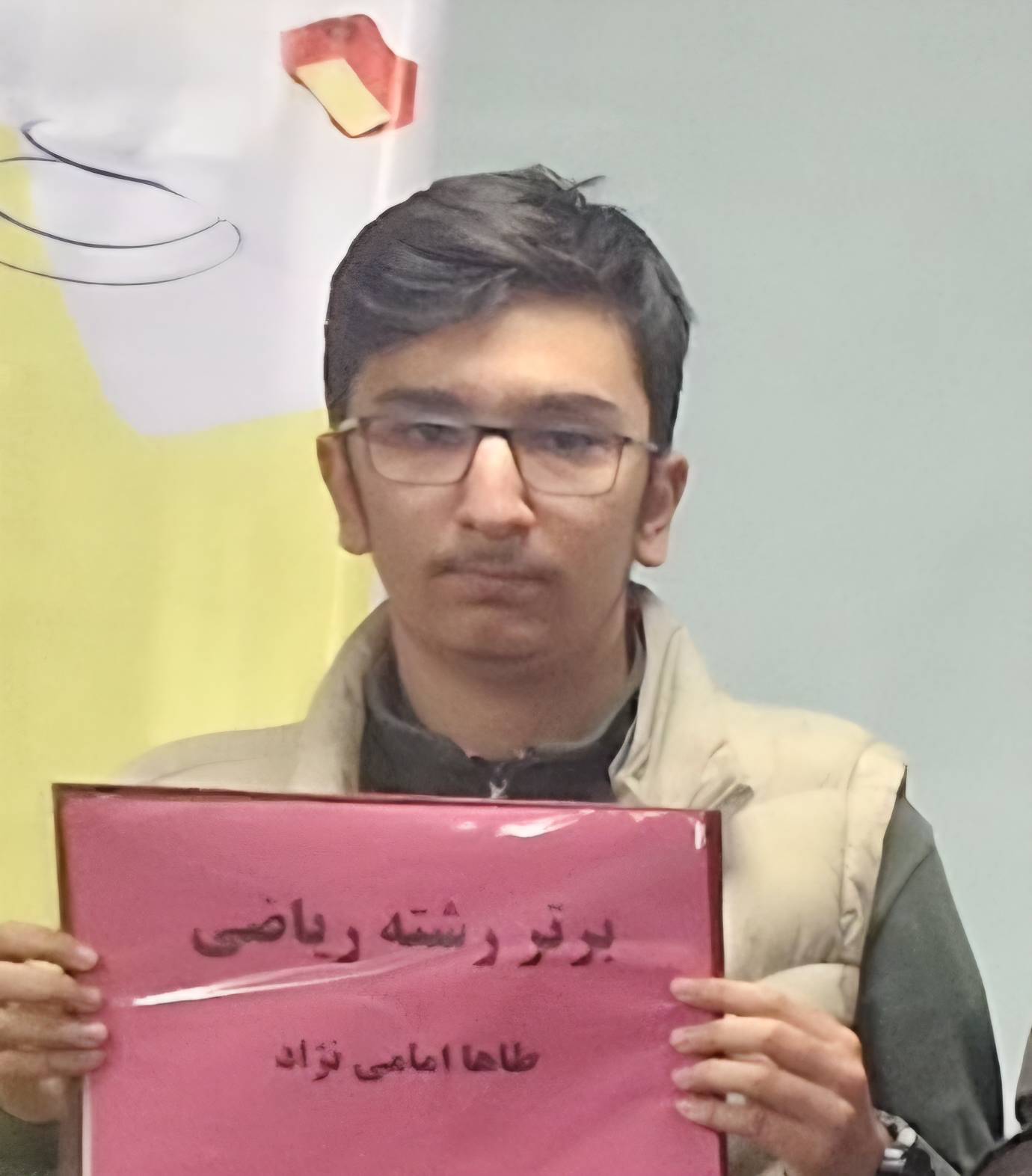 گفتگو با طاها امامی نژاد؛ قهرمان پیشرفت پایه یازدهم از تهرانسر