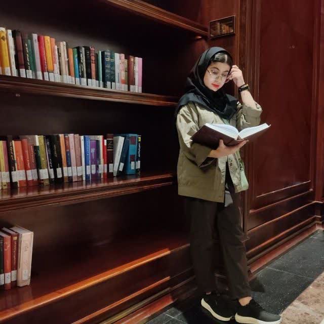 گفت و گو با تینا رضائی- قهرمان پیشرفت 12 انسانی
