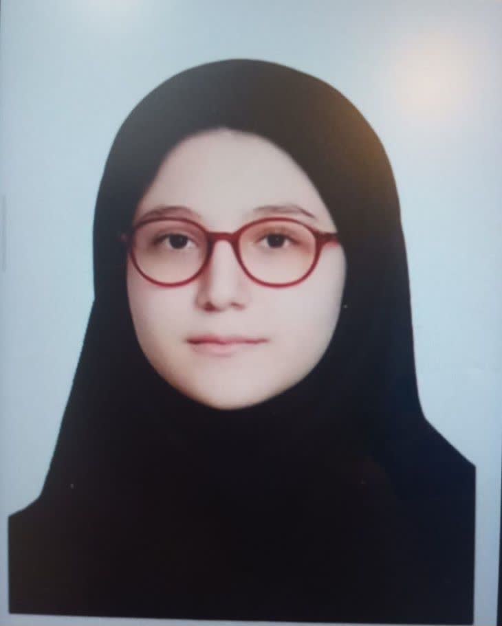 گفت و گو با رونیکا رزاقی دانش آموز مقطع هشتم