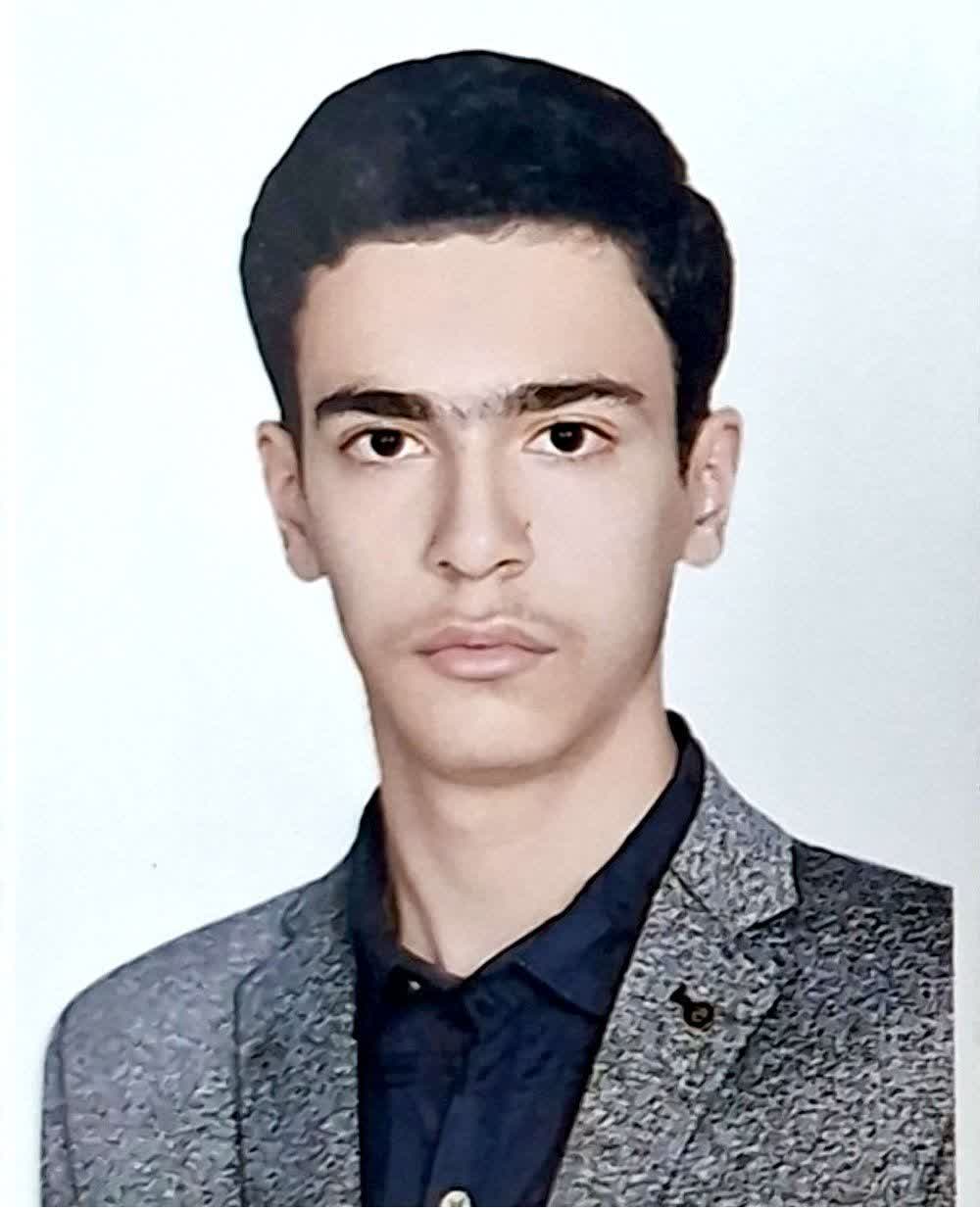گفت و گو با ابوالفضل ابوفاضلی دانش آموز پایه یازدهم تجربی