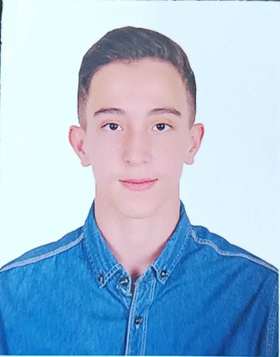 گفتگو با امیر محمد شریفی  دانش آموز برتر ذهم تجربی یمسال اول