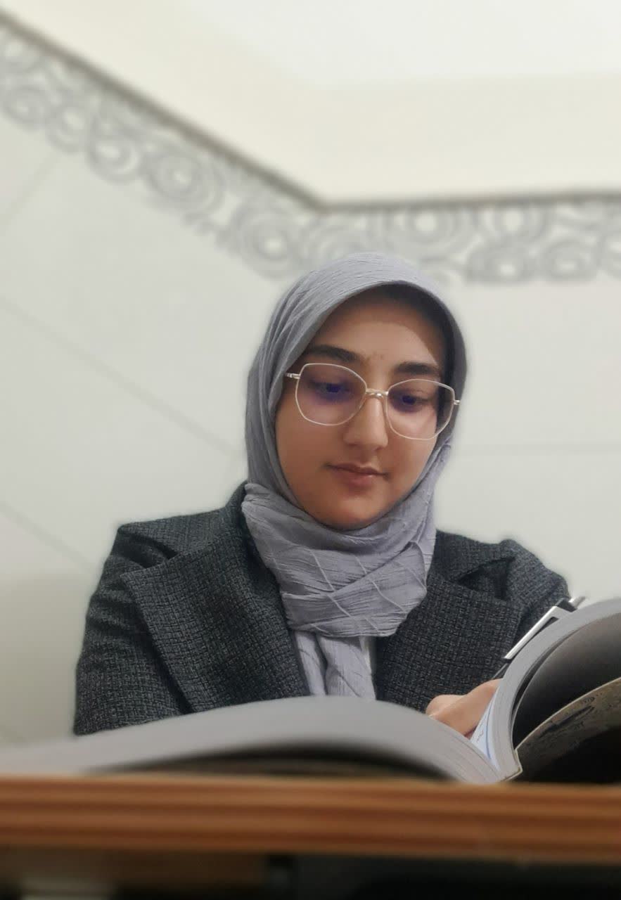 گفت و گو با مریم مرنجابی- دانش آموز پرتلاش 12 انسانی