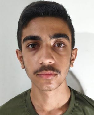 گفت وگو با محمد پارسا احمدزاده دانش آموز پرتلاش پایه یازدهم ریاضی