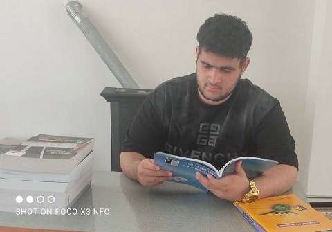 گفت و گو با محمدرضا حاجی پور، قهرمان پیشرفت درسی