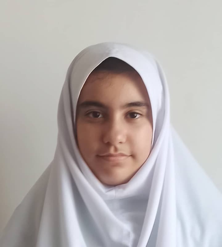 گفتگو با ملیکا محمد محتشم پایه ششم از تنکابن