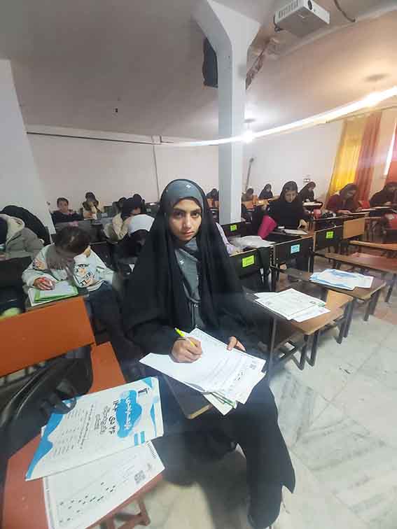 غزل ثریایی یازدهم انسانی عضو باشگاه 1000تایی‌ها با 1164 پاسخ صحیح