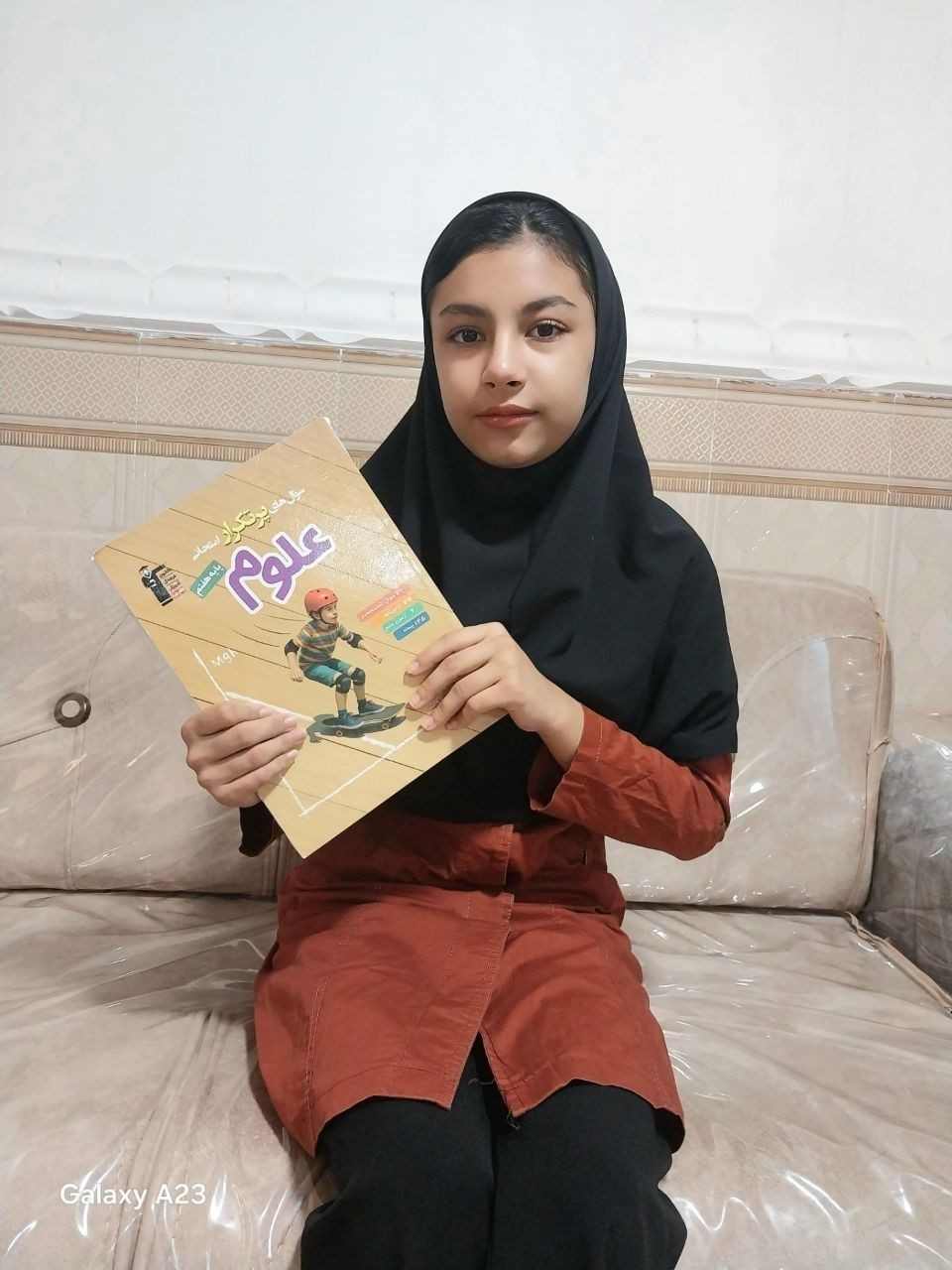 گفت وگوبا  دیانا عزیز زاده قهرمان پیشرفت پایه هفتم  از قلعه گنج