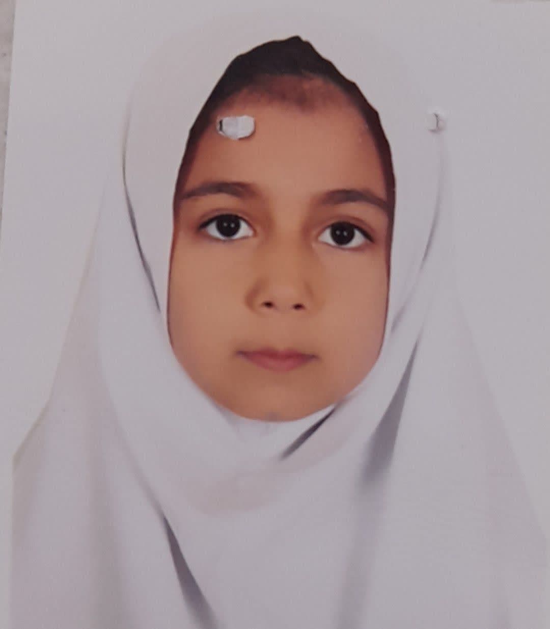 گفت و گو بانیلوفر جاوید دانش آموز  قهرمان پیشرفت