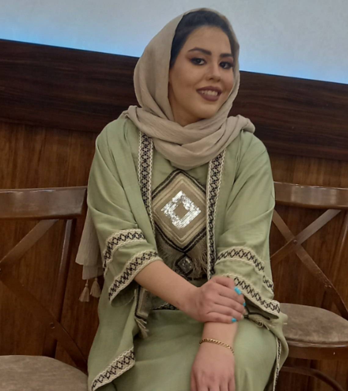 گفتگو و مصاحبه با دانش‌آموز انسانی زهره محسنی