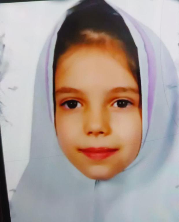 گفت و گو با هلن صادقی دانش آموز مقطع دوم دبستان