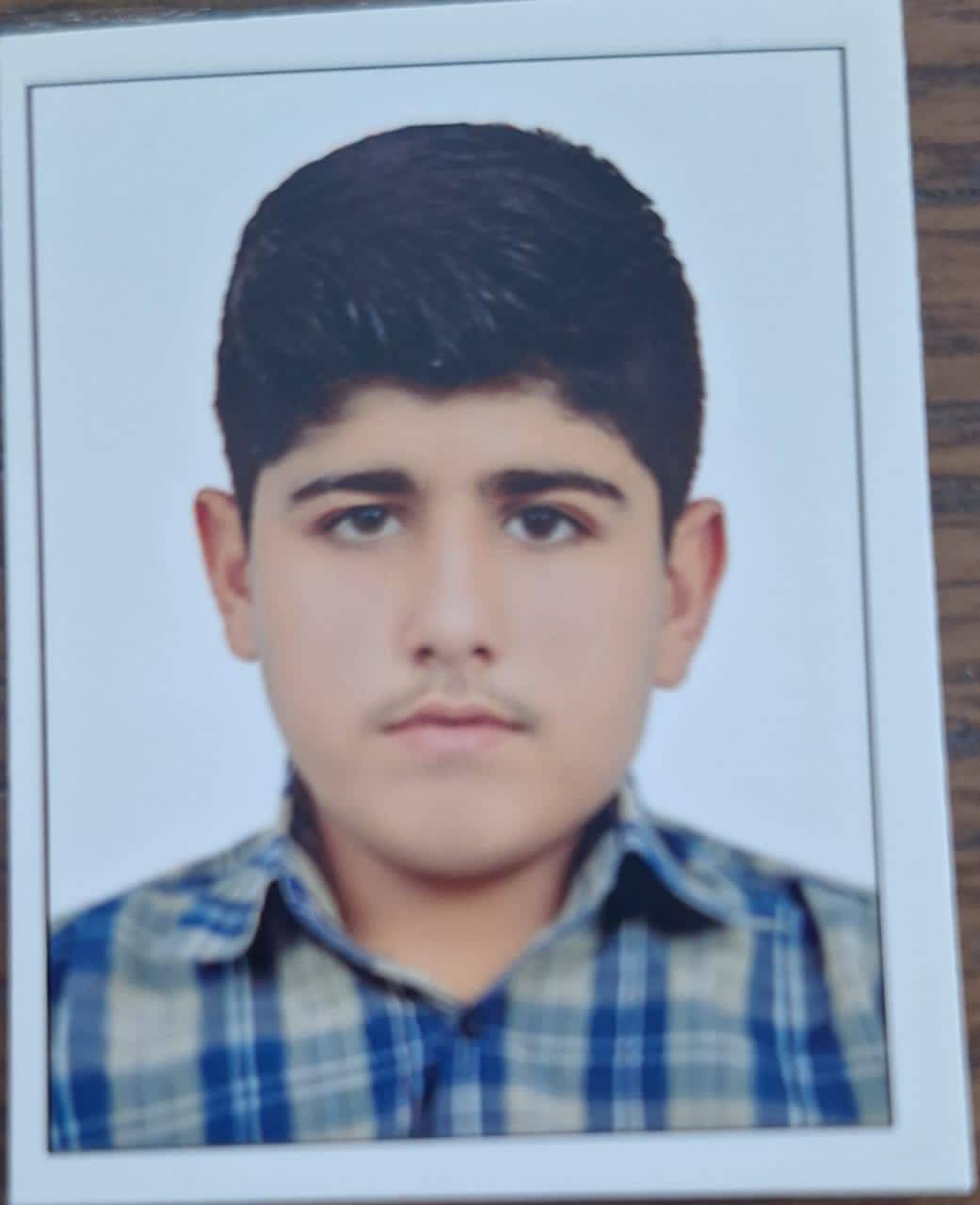 گفتگو با آیین ترسا دانش آموز نهمی دارای کارنامه دستاورد از بهبهان