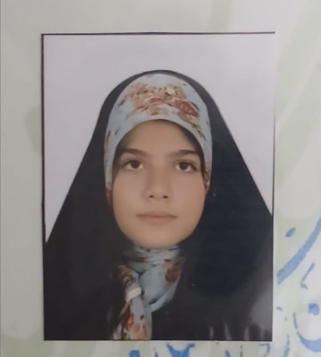 گفتگو با سنا کریمی کامیار قبولی تیزهوشان پایه نهم از همدان یک