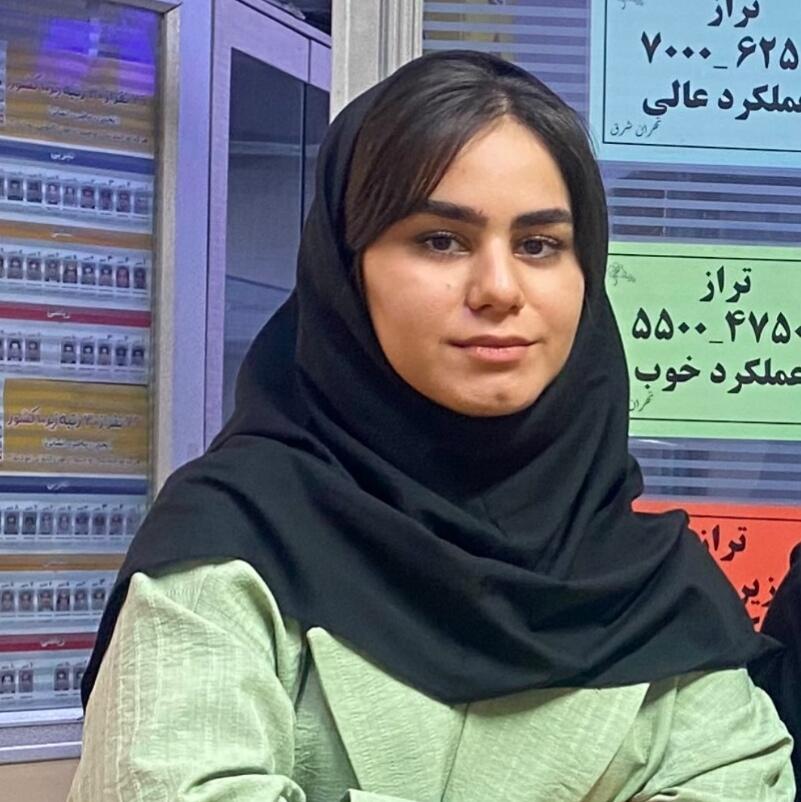 گفتگو و مصاحبه با زهرا صادقی. دانش آموز دوازدهم انسانی