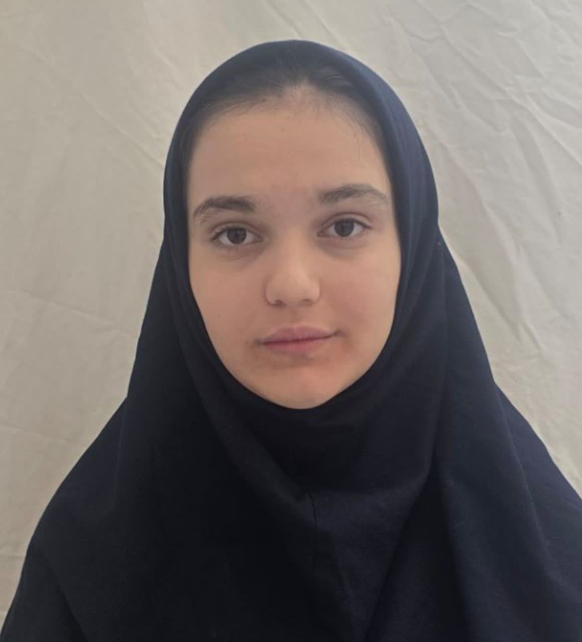 گفتگو با پارمین صاحبی قبولی نمونه دولتی از همدان یک