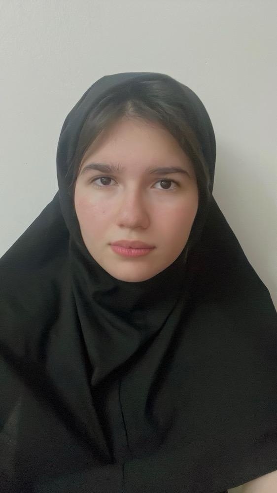 گفت و گو با آیلین رجب زاده، آغاز مسیر موفقیت از تابستان