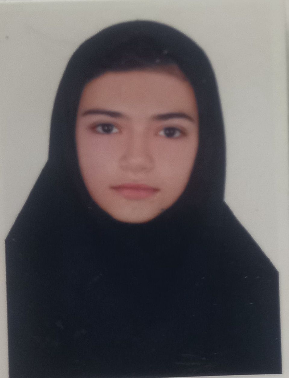 گفتگو با آنیتا روزبه دانش آموز قبولی تیزهوشان پایه دهم