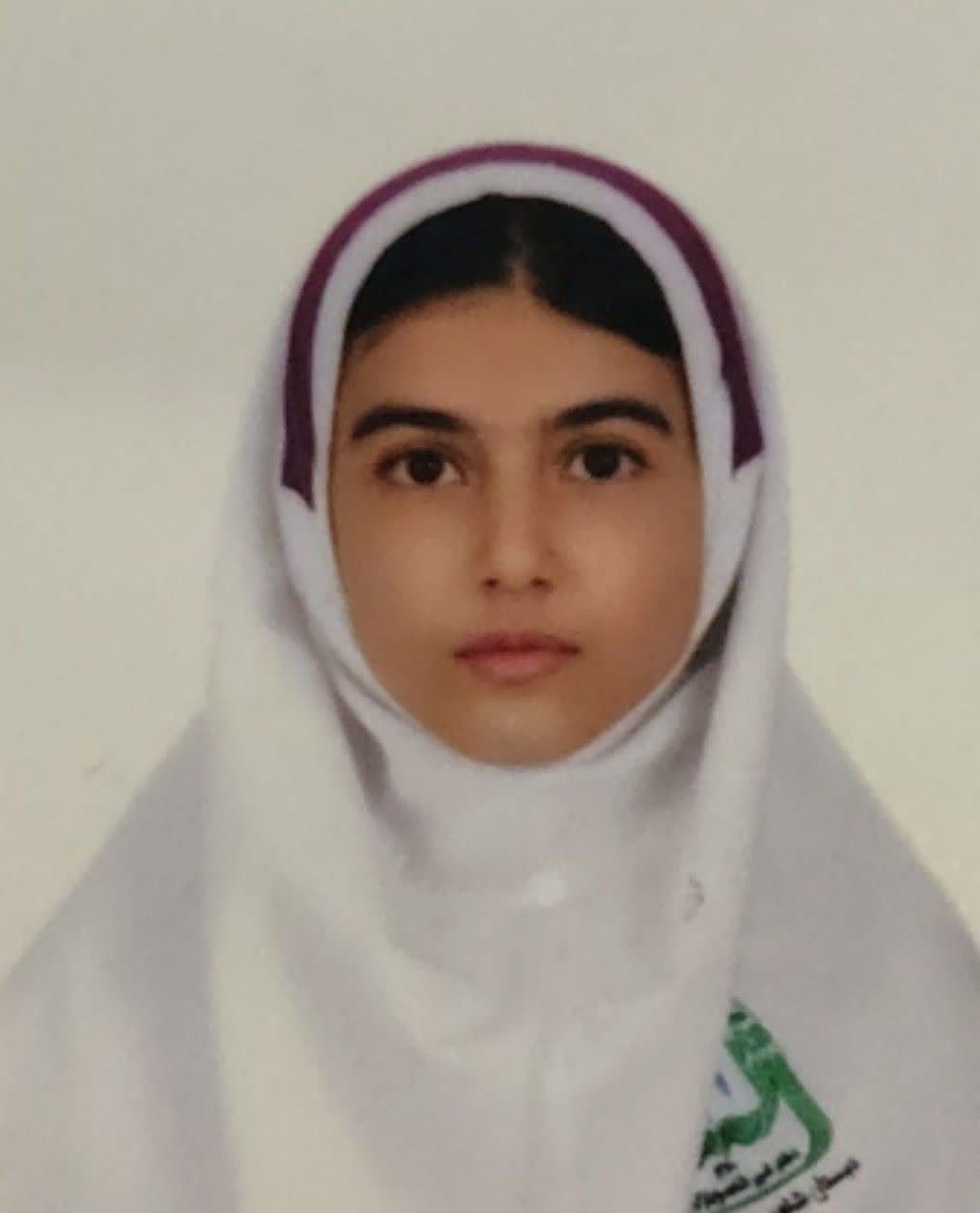 گفتگو با دانش آموزنرگس حسین نژاد قبولی تیزهوشان
