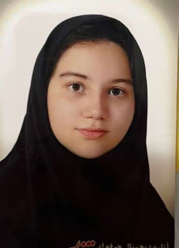 گفت و گو با آترینا بهشتی دانش آموز مقطع یازدهم تجربی