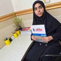 ضحی شهلی بر پانصد گام برای افتخار