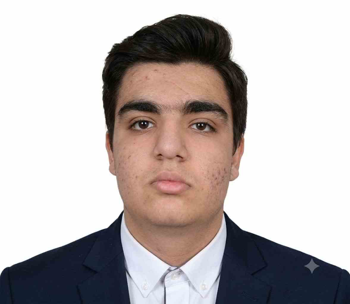 گفت و گو با مهیار کارآموزیان قهرمان پیوستگی کانون