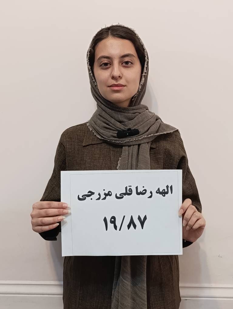 گفتگو با الهه قلی مزرجی؛ دوازدهم انسانی با معدل19.87