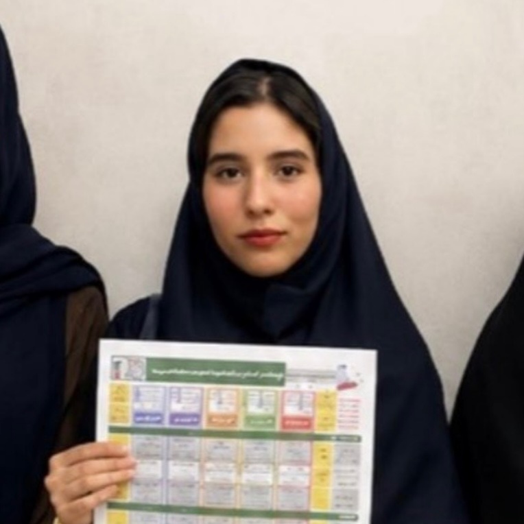 گفتگو و مصاحبه با مبینا قاسمی دانش آموز دوازدهم انسانی
