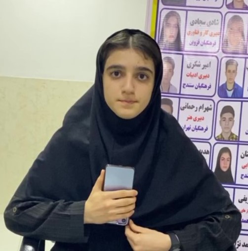 فیلم گفتگو باقهرمان پیشرفت: غزل فتحی ؛پایه یازدهم تجربی از مریوان
